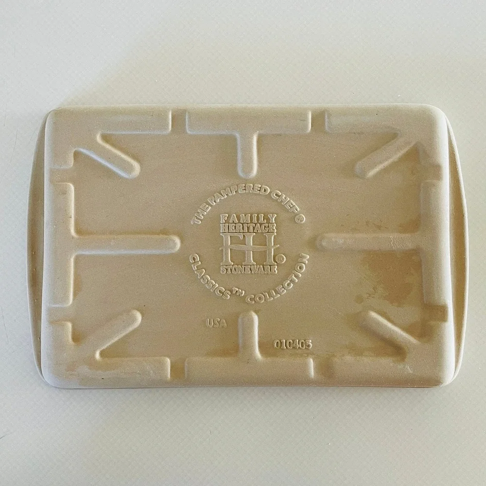 NEW Vtg Pampered Chef 14x9 Medium Bar Pan Cookie Sheet Family Heritage Stoneware